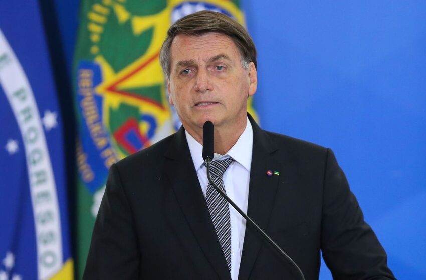  Bolsonaro participa de cúpula virtual sobre clima
